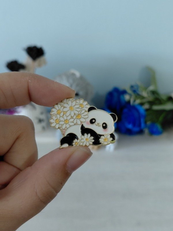 Producto - Pin metalizado - Panda #1123
