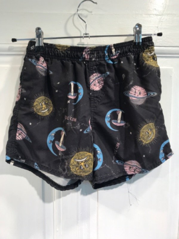 Producto - Traje de baño VOLCOM planetas Talle 14 años- PRECIO: 19X