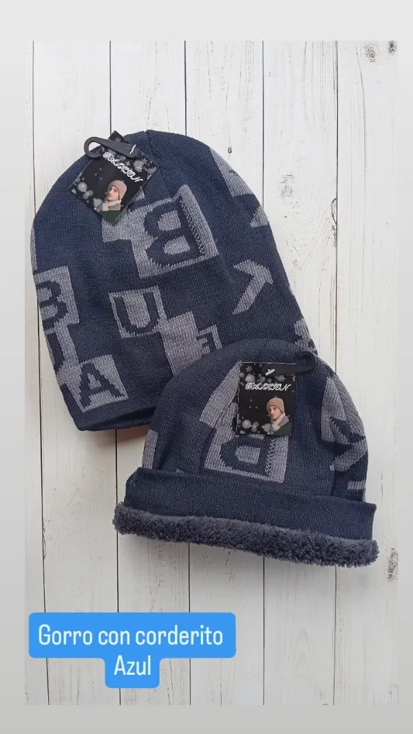 Producto - GORRO CON CORDERITO AZUL