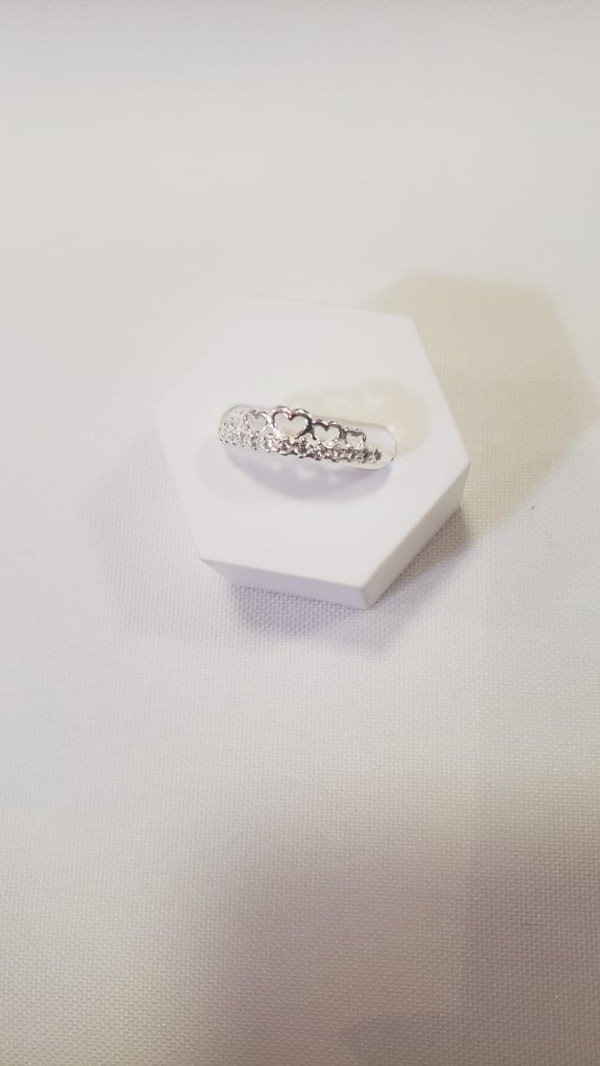 Producto - Anillo corona de corazones