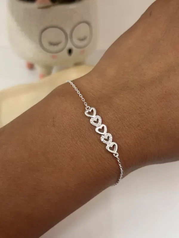Producto - PULSERA CORAZONES EN FILA (5)