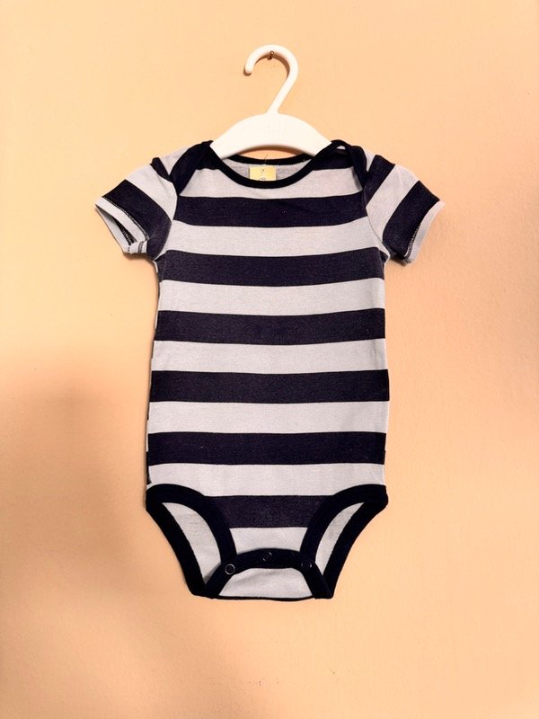 Producto - Body CARTERS 12 meses nr208