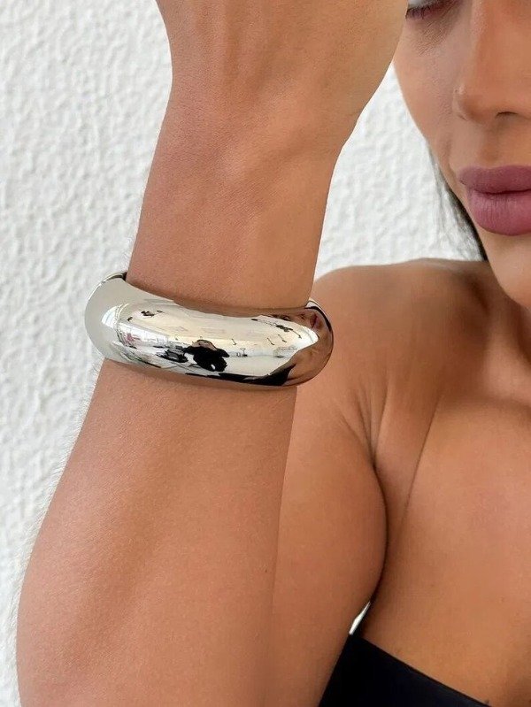 Producto - Pulsera tipi esclava ancha plateada lisa