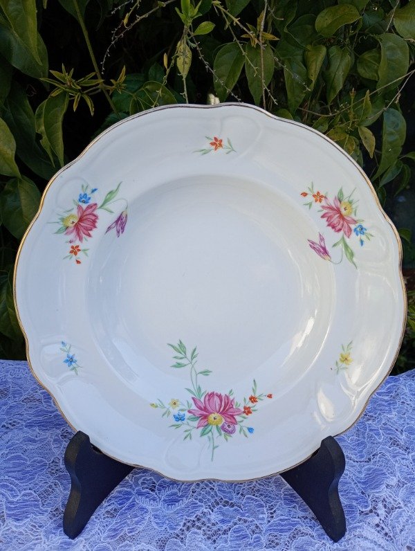 Producto - Plato hondo de porcelana nacional Grand Boulogne
