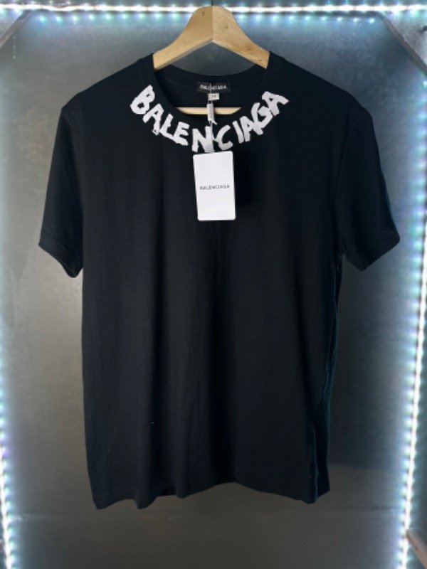 Producto - Remera Balenciaga C