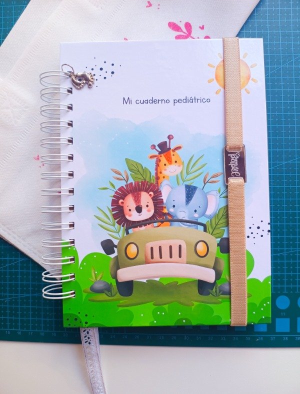 Producto - Cuaderno pediatrico selva en stock