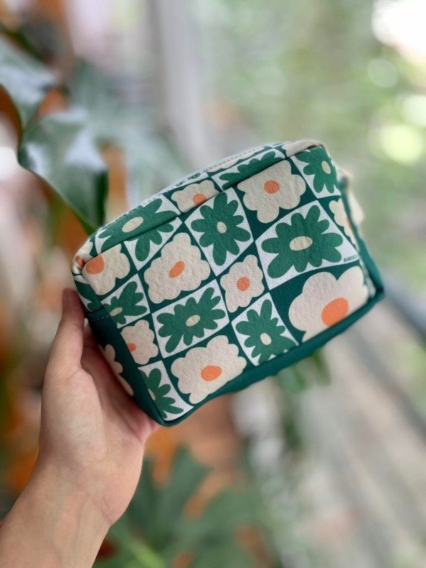 Producto - Neceser flores verdes