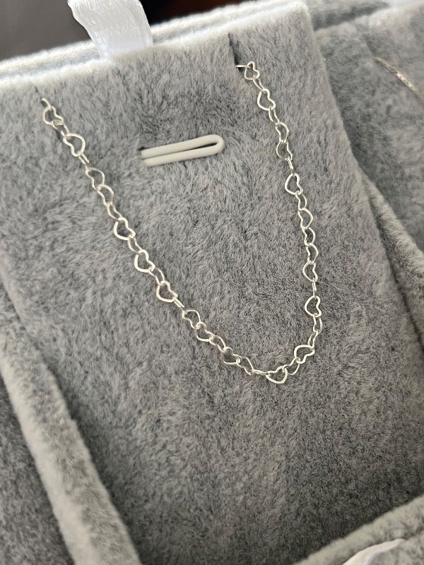 Producto - Cadena corazones continuos plata laminada 50cm