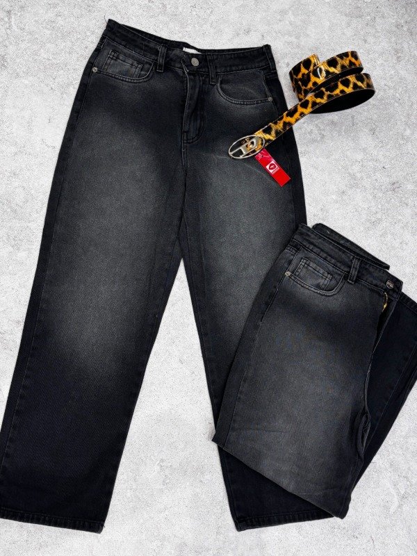 Producto - Straight Black T42