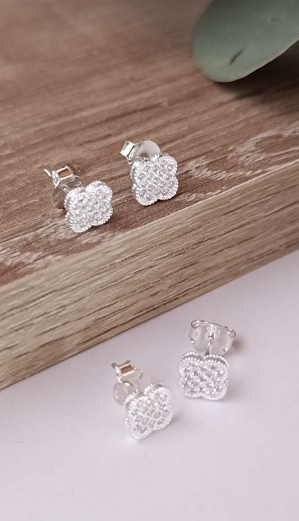 Producto - Aros pasantes Van Cleef