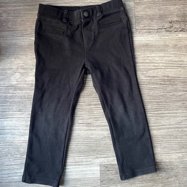 Producto - Pantalón Negro 3A
