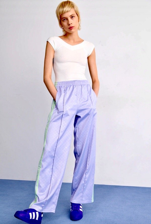 Producto - ADIDAS MONOGRAM TALLE S NUEVO CON ETIQUETA