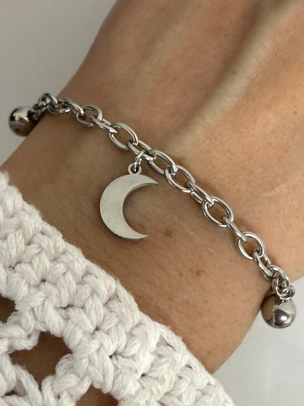 Producto - P659 Pulsera multidijes lunitas y bolitas 18 cm