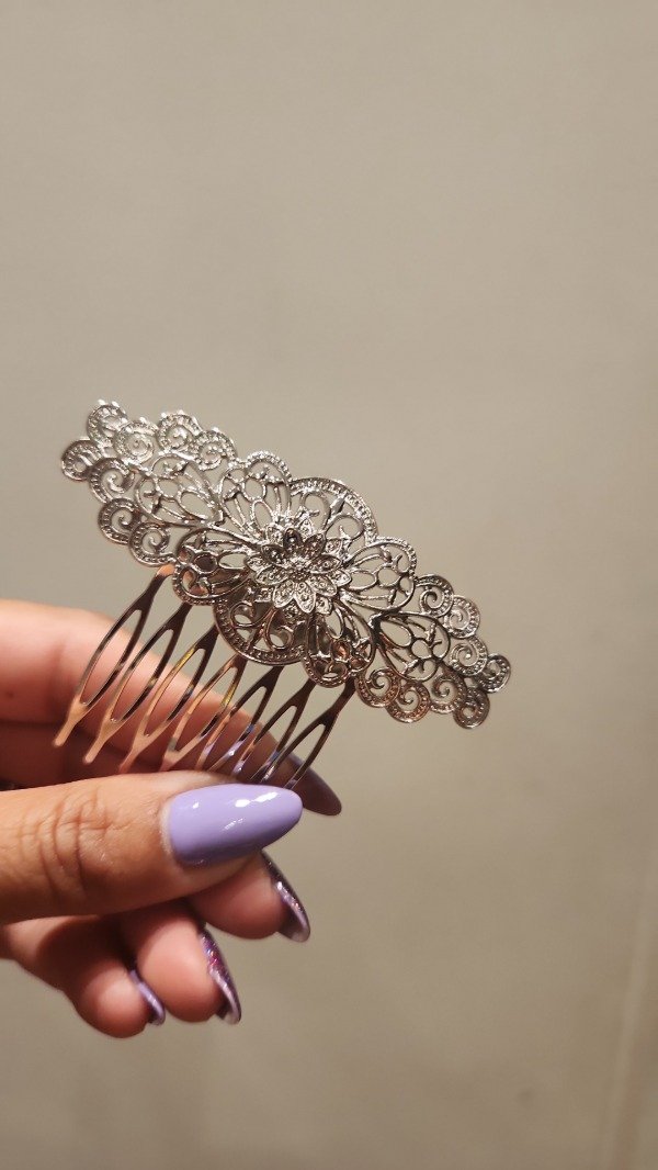 Producto - PEINETA METAL PLATEADA ALARGADA