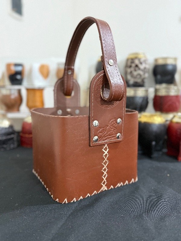 Producto - Canasto de cuero CHOCOLATE