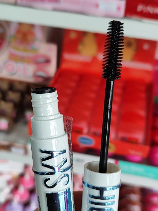 Producto - Máscara de pestañas sky high tejar