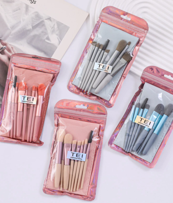 Producto - Set de brocha x8 + estuche de guardado