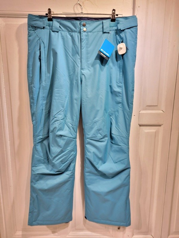 Producto - Pantalón de ski COLUMBIA c/etiqueta C/trampa nieve Talle XXL - PRECIO: 229X