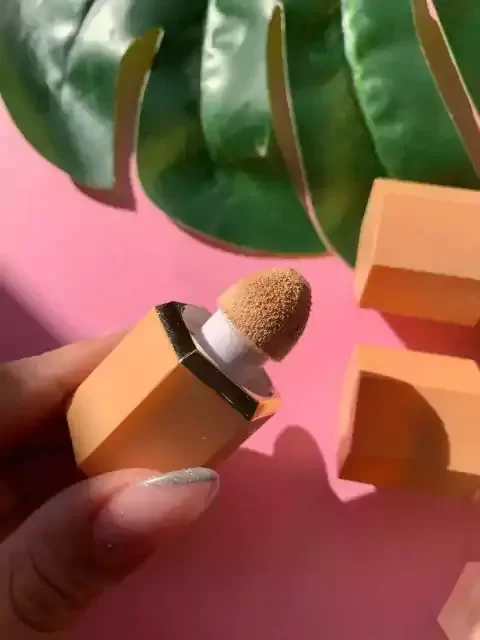 Producto - corrector con esponja mocallure