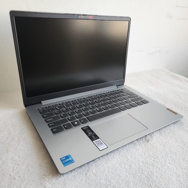 Producto - Notebook lenovo - 14 pulgadas