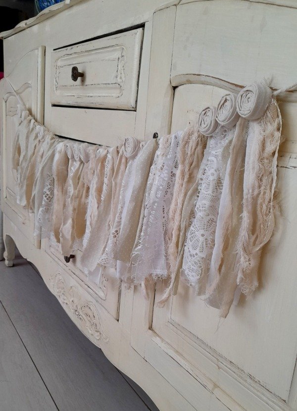 Producto - Guirnalda con flores natural