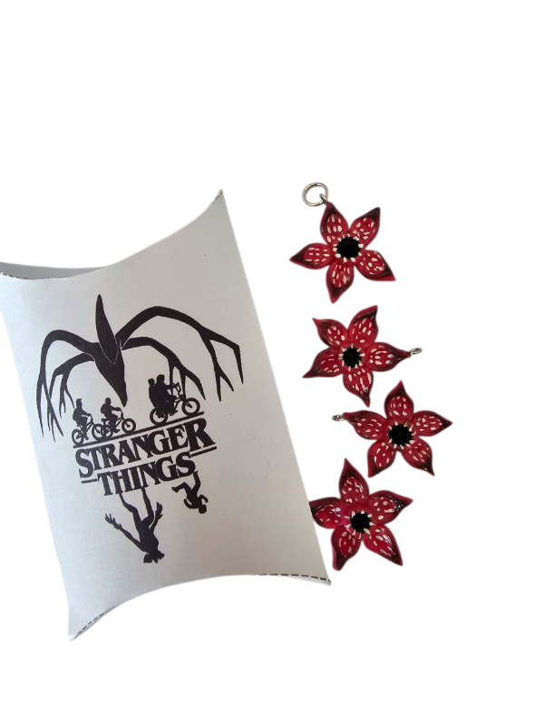Producto - Dije stranger things x unidad