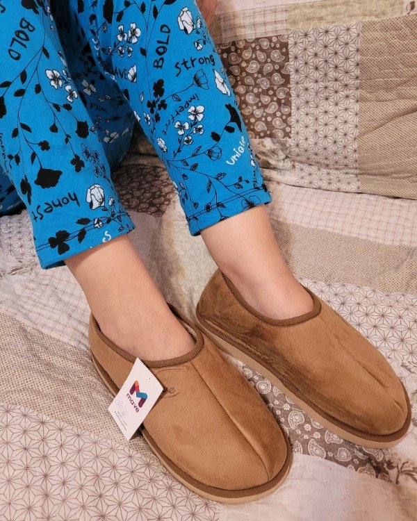 Producto - PANTUFLAS "HORNITO" GAMUZADAS C/CORDERITO / Marrón