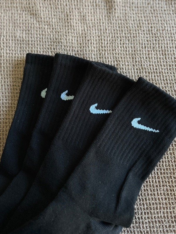 Producto - Nike negro PREMIUM