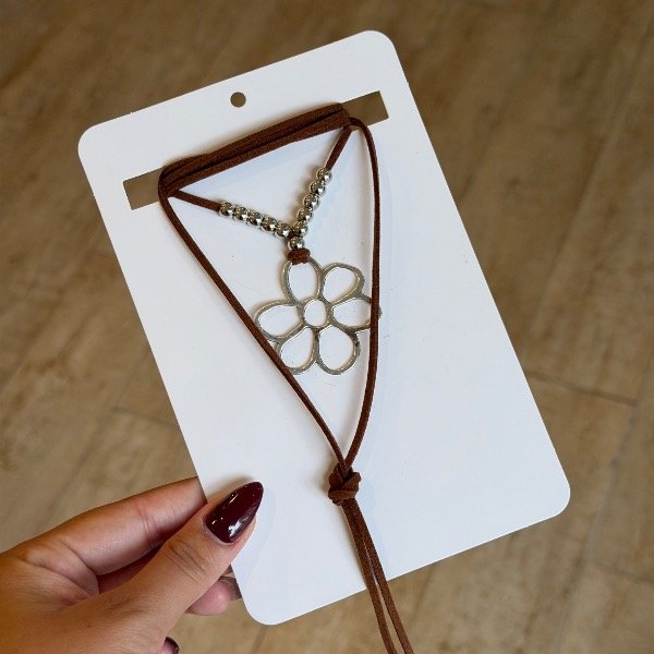 Producto - Chocker marron flor I