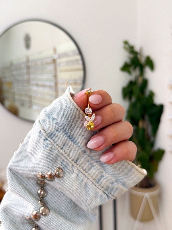 Producto - Piercing ombligo acero dorado conejito cúbics