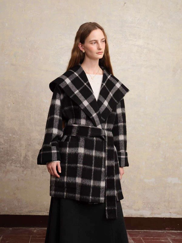 Producto - Tapado a cuadros negros