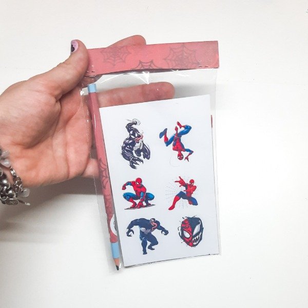 Producto - Libro actividades Venom y Spiderman