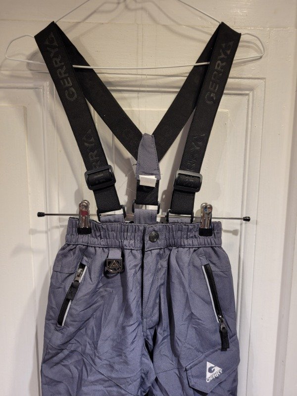Producto - Pantalón de ski GERRY gris con trampa de nieve Talle 6 años - PRECIO: 120X - 4