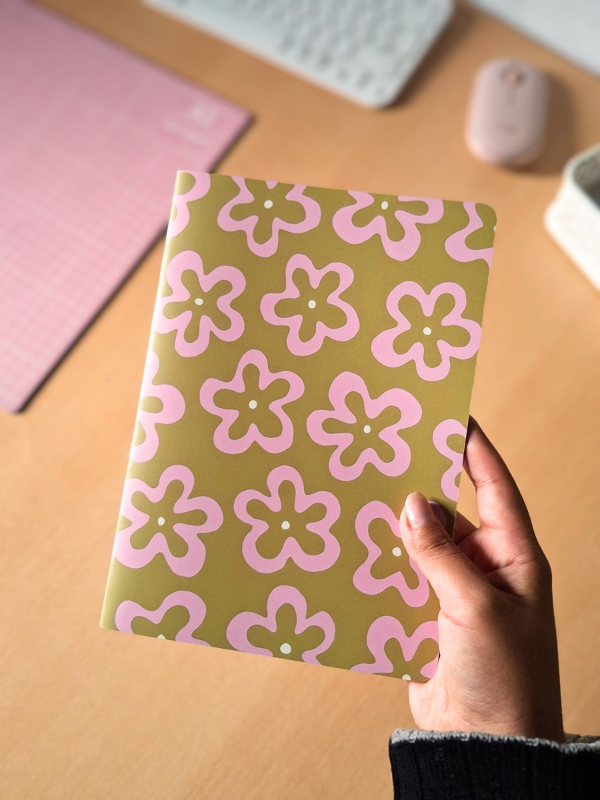 Producto - Cuaderno abrochado A5 - punteado C147