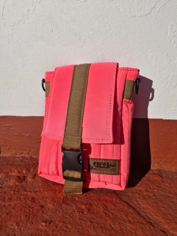 Producto - Rizo portacelu flúo
