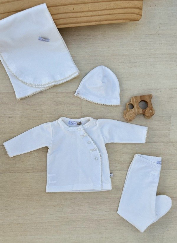 Producto - Batita, Ranita y Gorrito de Jersey Manteca con moñito