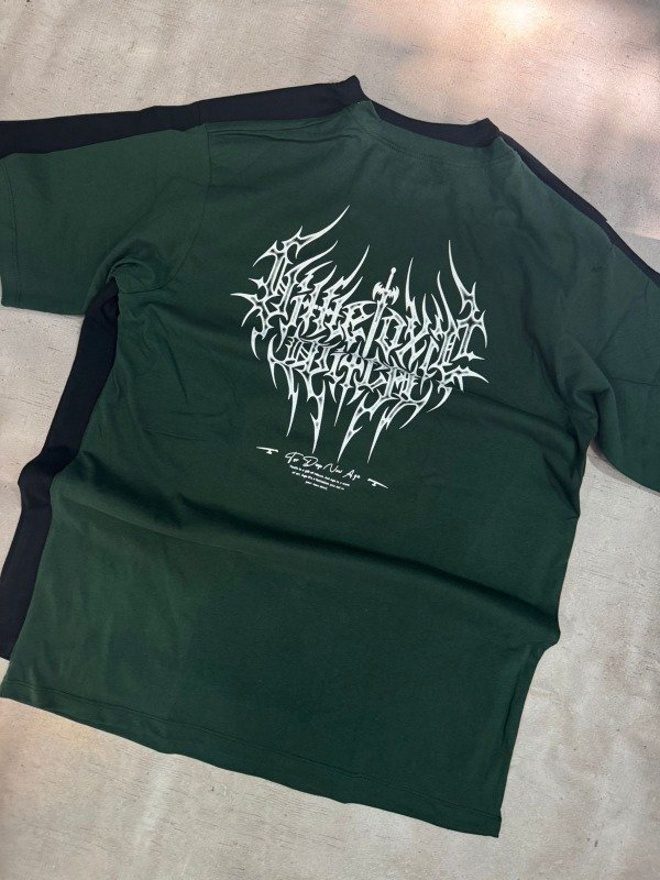 Producto - remeroonn espadas