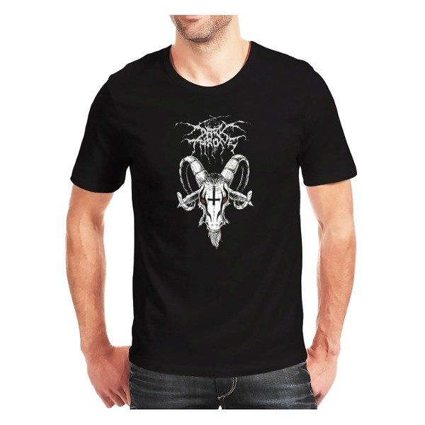 Remera Dark throne 02