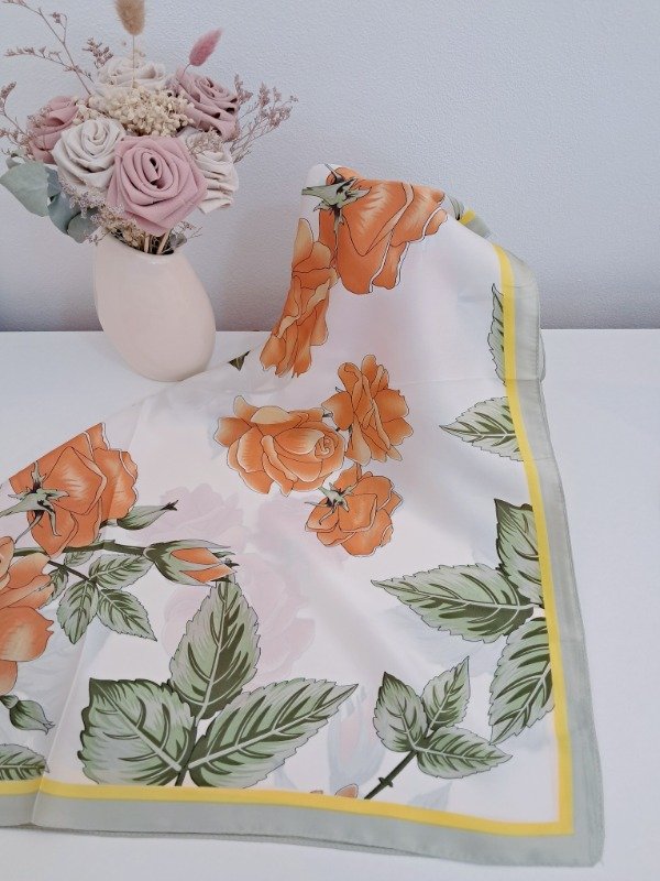 Producto - Pañuelo 70x70cm modelo 15