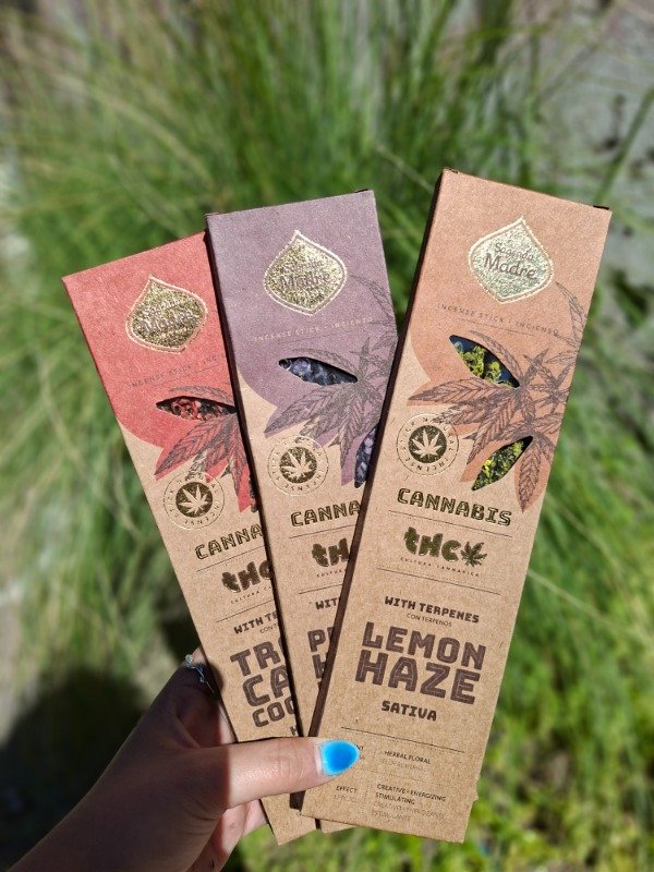 Producto - Sahumerios sagrada madre línea cannabis