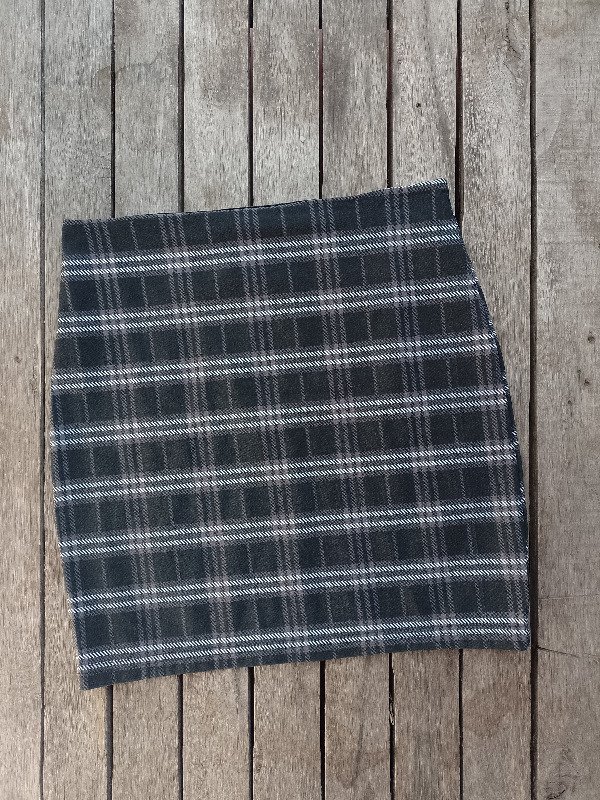 Producto - pollera cuadrille negra