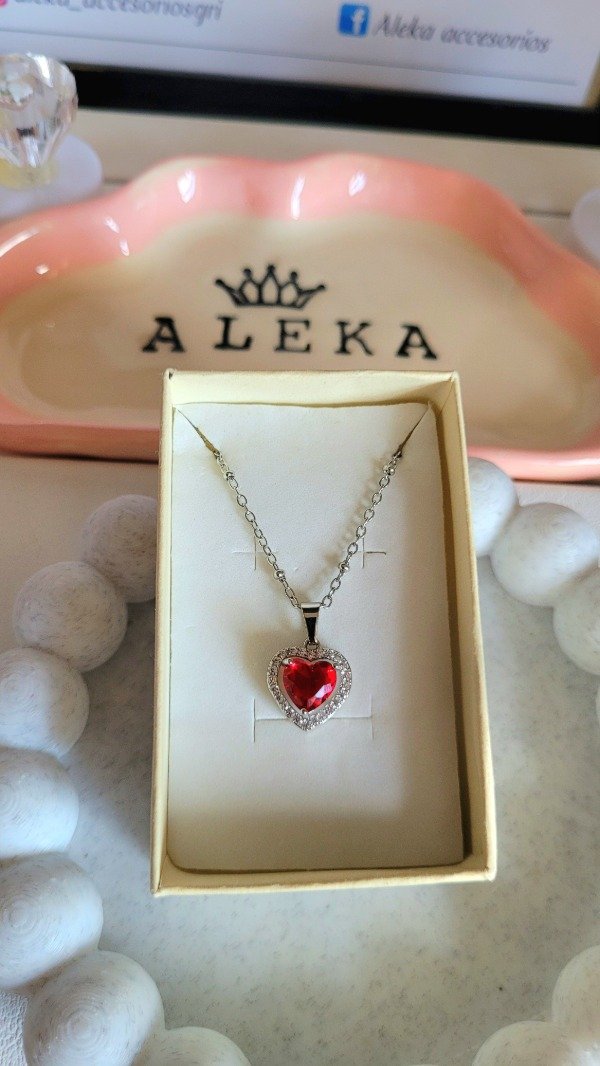 Producto - Collar corazón rojo con micropavé de acero quirúrgico - 0