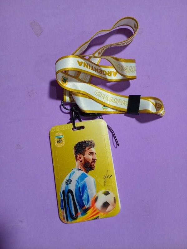 Producto - Portasube Messi dorada