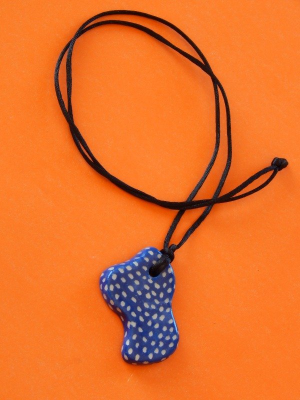 Producto - Collar largo pintitas azul