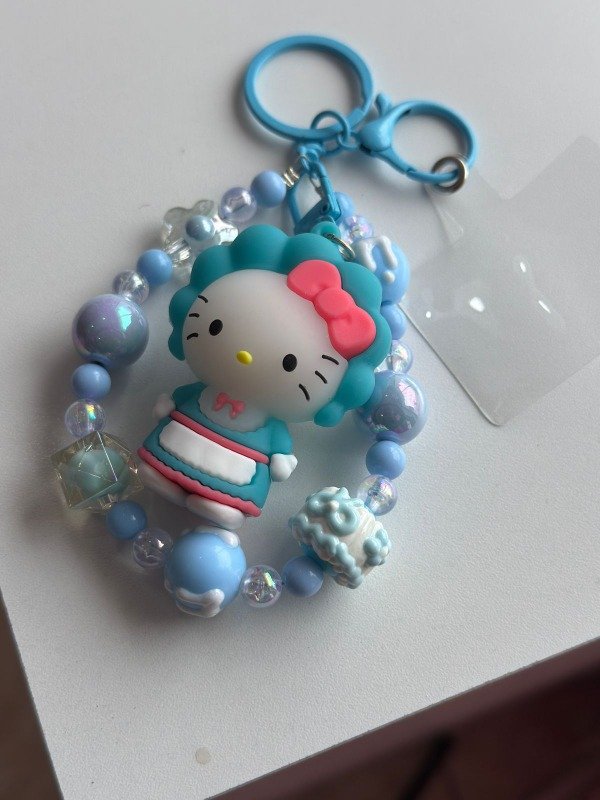 Producto - Correa Strap - llavero perlas Kitty