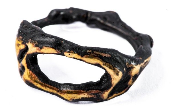 Producto - Anillo Formitas/ Bronce con pátina negra.