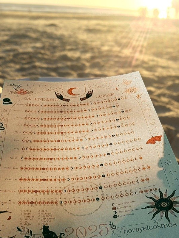 Producto - Calendario Lunar 2025 MÁGICA