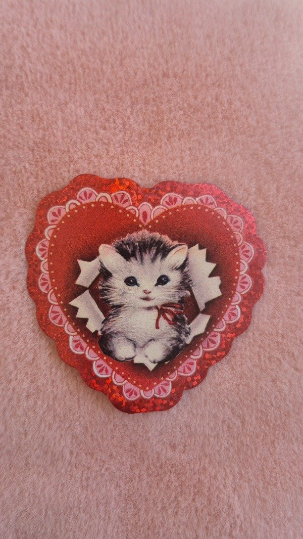 Producto - Sticker Gatito Corazón Rojo
