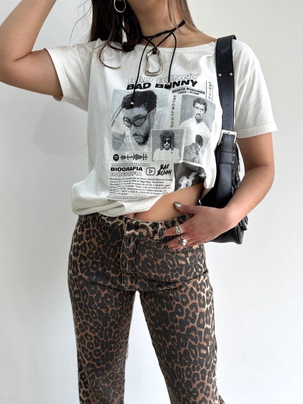 Producto - REMERA BAD BUNNY