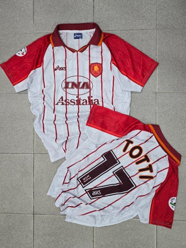 Producto - Camiseta Roma Retro Totti Temporada 1996/1997